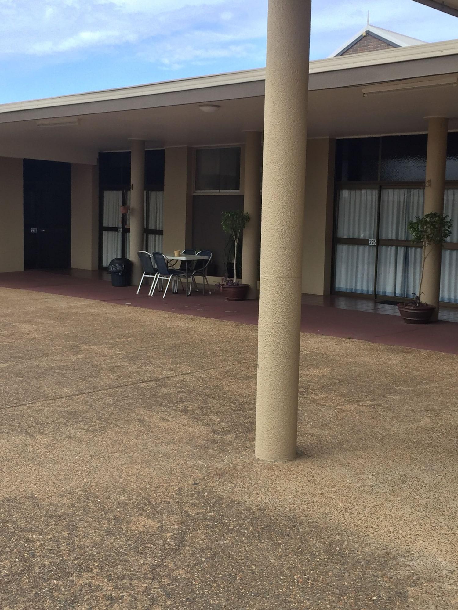 Econo Lodge Park Lane Bundaberg Exteriör bild