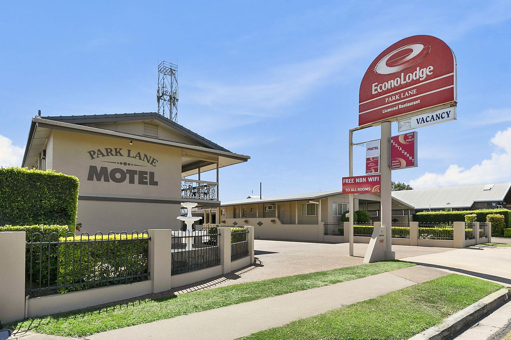 Econo Lodge Park Lane Bundaberg Exteriör bild