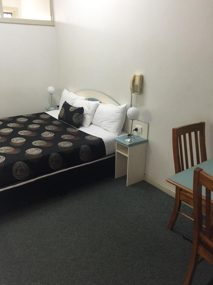 Econo Lodge Park Lane Bundaberg Exteriör bild