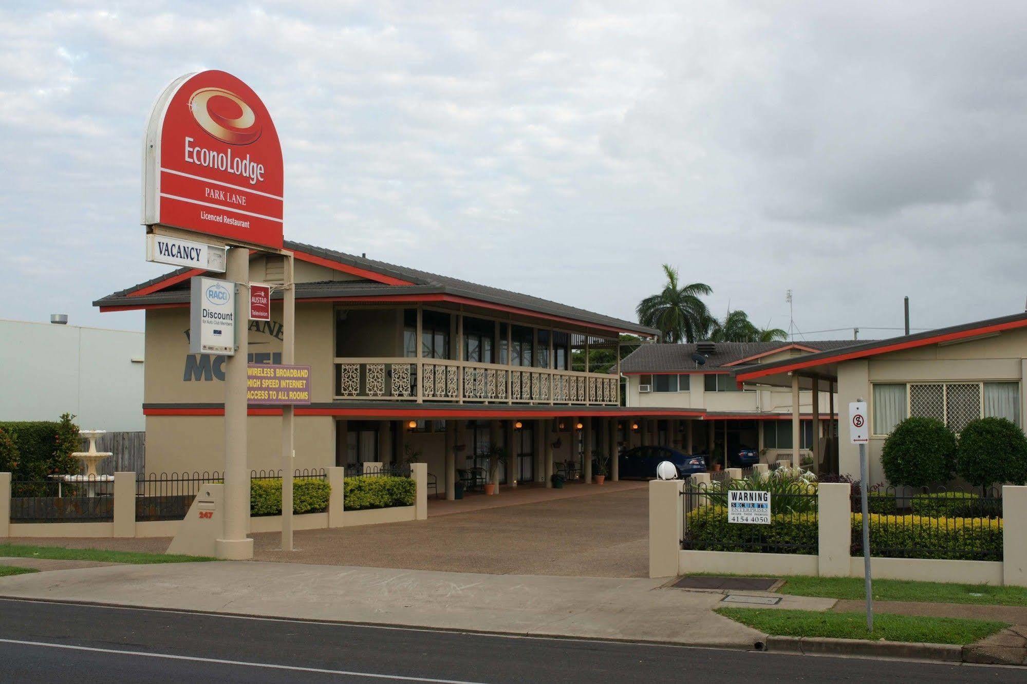 Econo Lodge Park Lane Bundaberg Exteriör bild